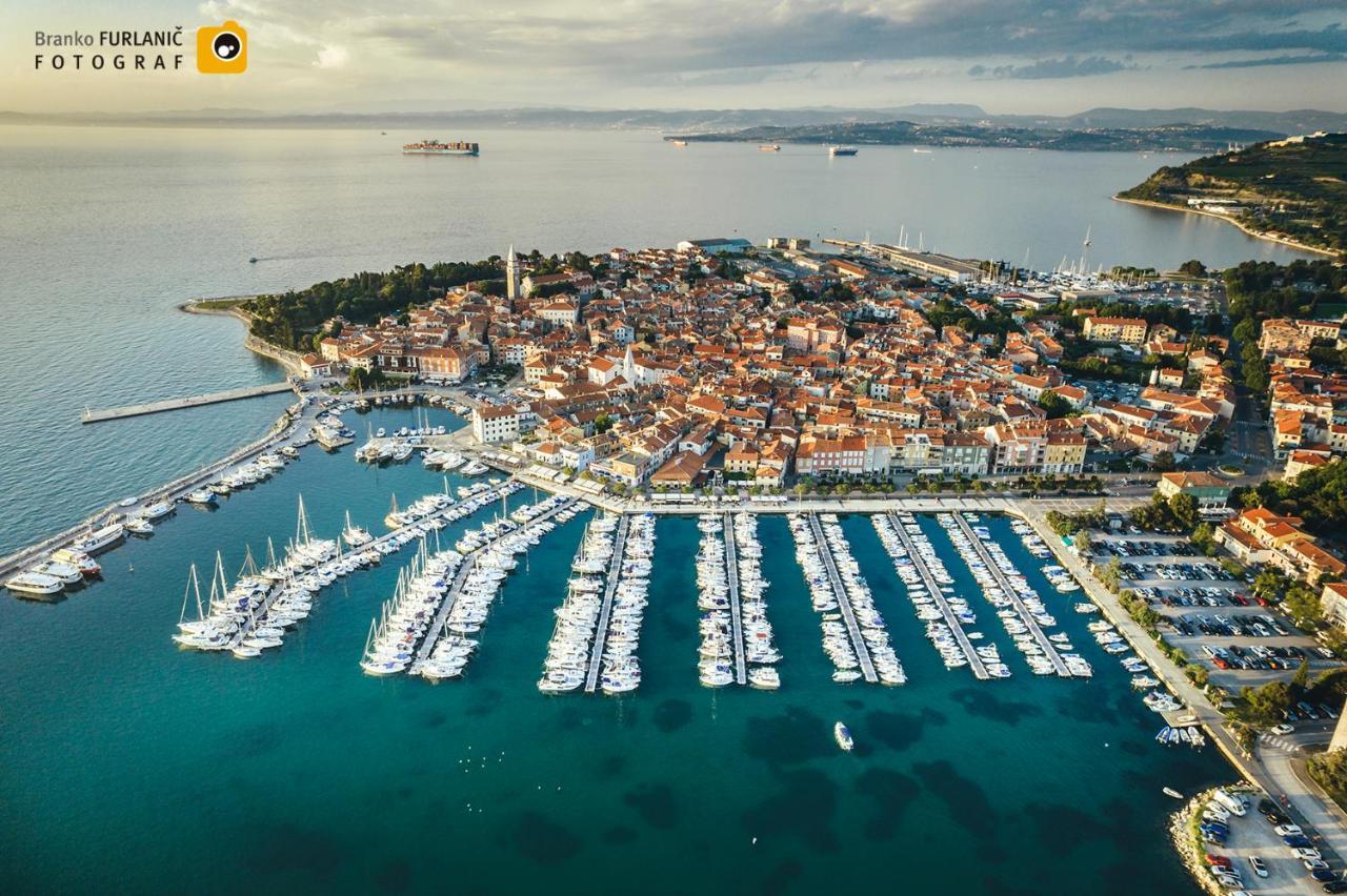 M9 Rooms Izola Exterior foto